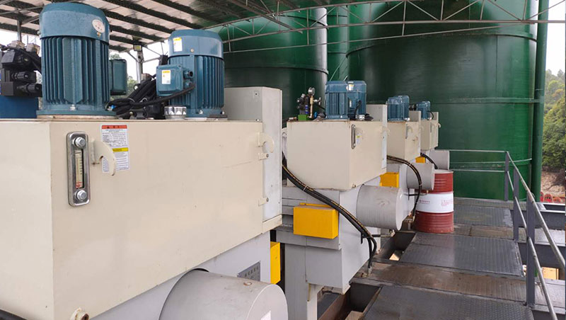 廂式板框青青草免费观看视频