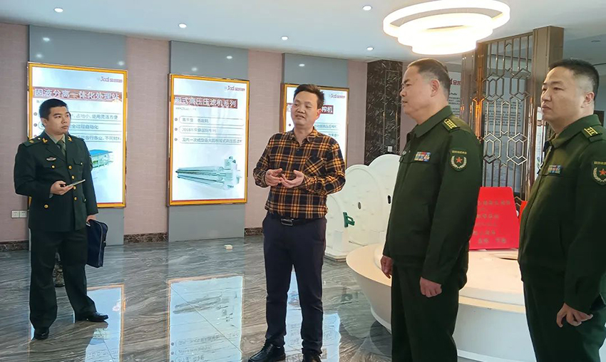 佛山軍分區政委、禪城區委常委領導一行蒞臨青青草精品视频在线調研指導工作
